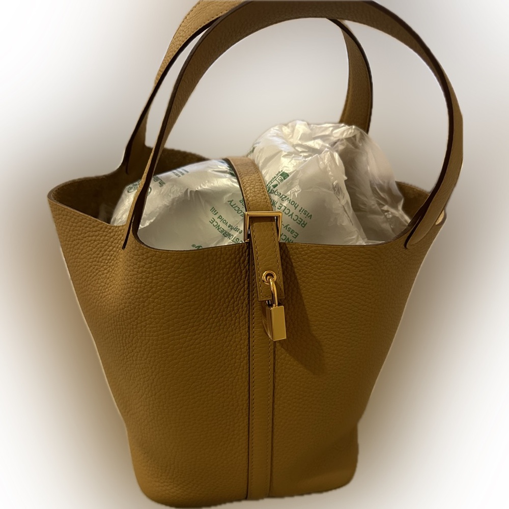 Hermes Picotin 22 Biscuit color